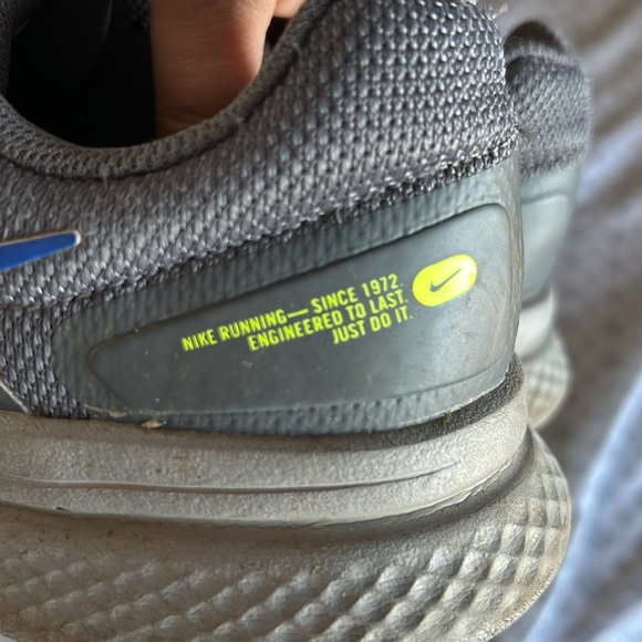 Nike Run Swift 2 Running Sneakers - 7 - Picture 4 of 5